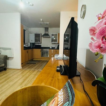 Fabulous 1Bed 1Bath Ground Floor Shared Accommodation ,Only Double Room Edinburgh Exterior photo